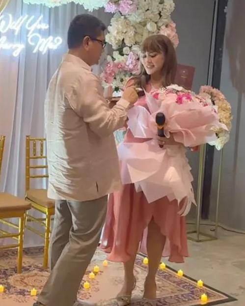 Instagram.com/reynasylvani